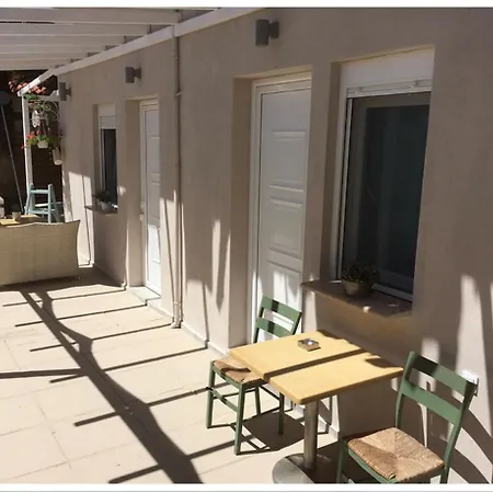 Avli & No 4 Apartment