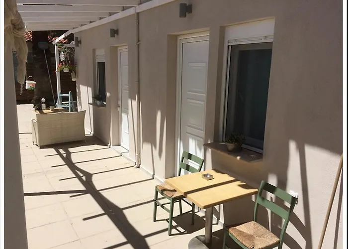 Avli & No 4 Lägenhet