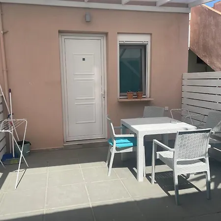 Avli & No 4 萨尔蒂